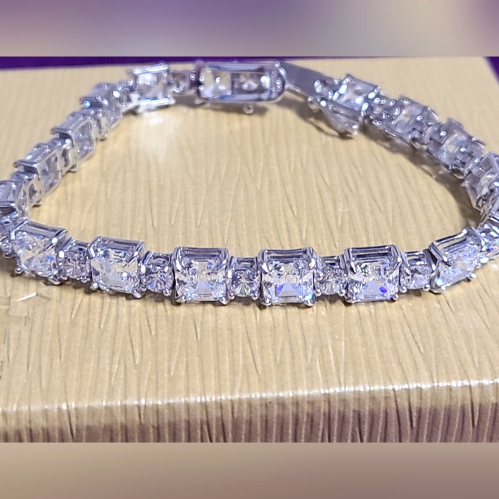 Bella Luce Cubic Zirconia Rhodium Over Sterling Silver Bracelet 35.00ctw